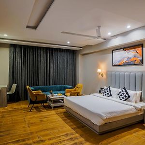Clubhouse Hotel Chandigarh Mohali